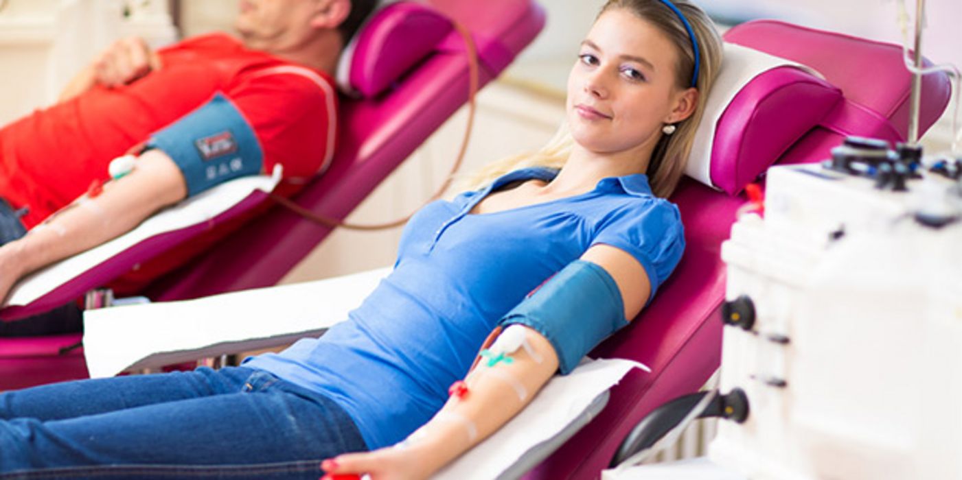 In Deutschland spenden immer weniger Menschen Blut.