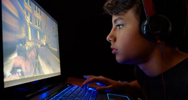 Online-Gaming reduziert das Gehirnvolumen.