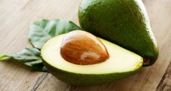 Aufgeschnittene Avocado