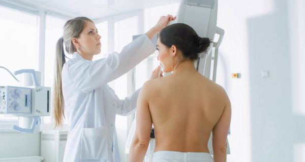 Die Mammographie ist eine sinnvolle Vorsorgeuntersuchung für Frauen.