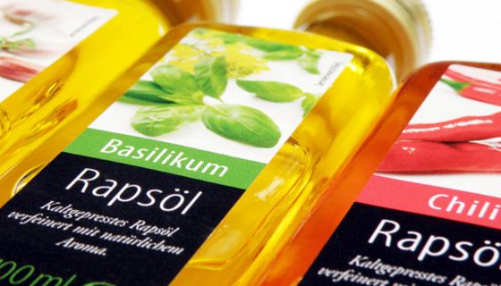 Rapsölflaschen