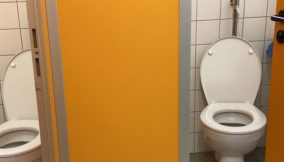 Foto von öffentlichen Toiletten.