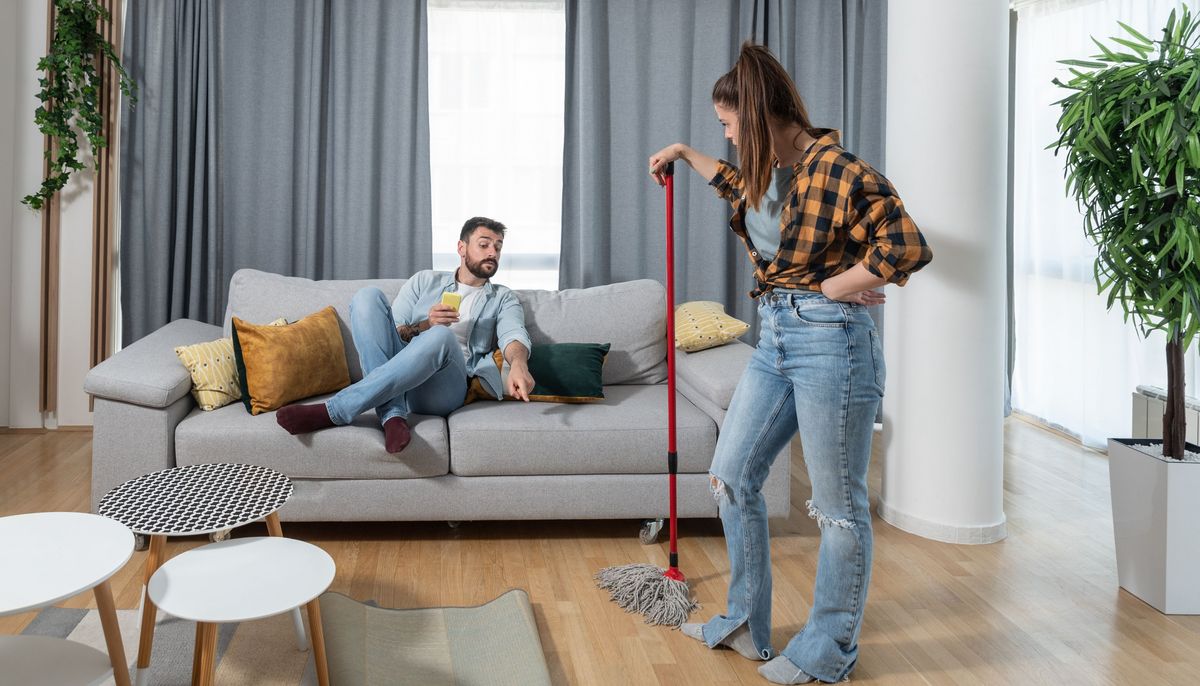 Warum Männer Aufgaben im Haushalt nicht sehen