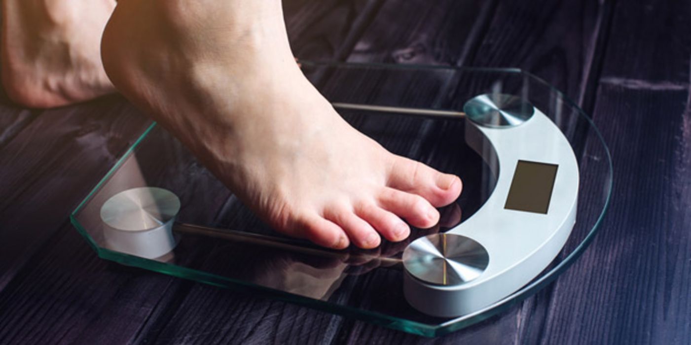 Patienten mit einer Herzschwäche sollten ihr Gewicht regelmäßig kontrollieren.