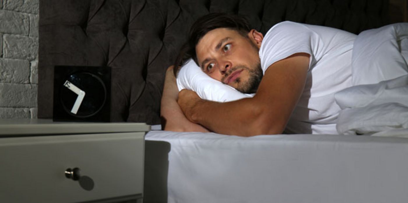 Bei Stressgeplagten kann schon sehr früh der Schlaf gestört sein.