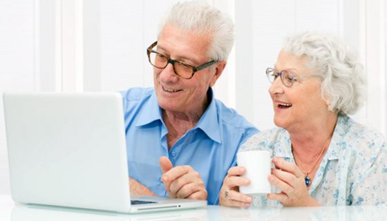 Eine private Krankenversicherung bietet Patienten die Teilnahme an einem Online-Besuch bei ihrem Hausarzt an.