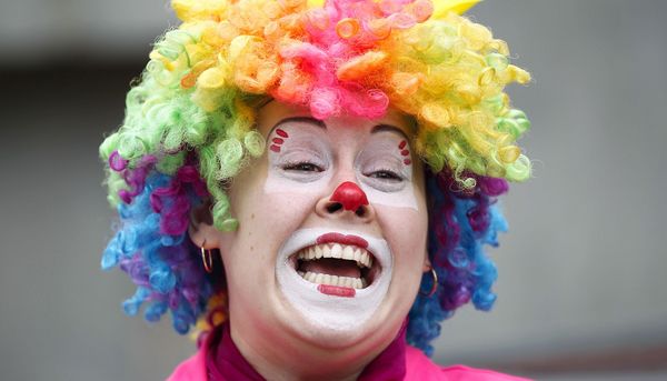 Rosenmontag 2026: Apotheken-Notdienst an Fasching, Fastnacht, Karneval