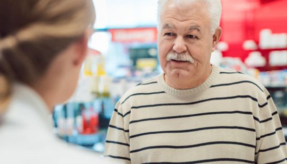 Schon im Herbst könnten Modellprojekte für eine Grippeimpfung in Apotheken starten.