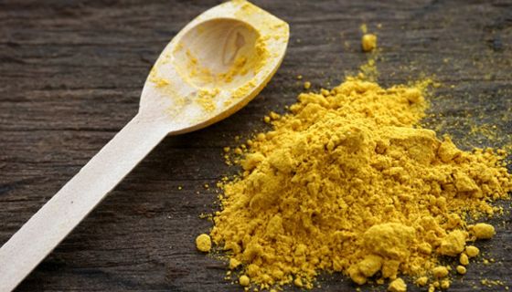 Curcumin hat gesundheitsfördernde Eigenschaften.