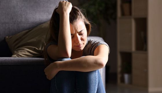 Jede zweite Frau leidet unter Einnahme der Antibabypille an Nebenwirkungen.
