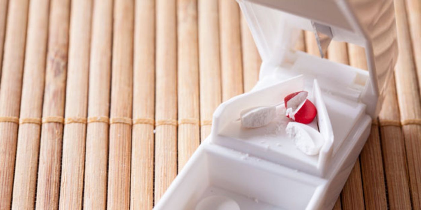 Tabletten teilen? Vorher den Apotheker fragen