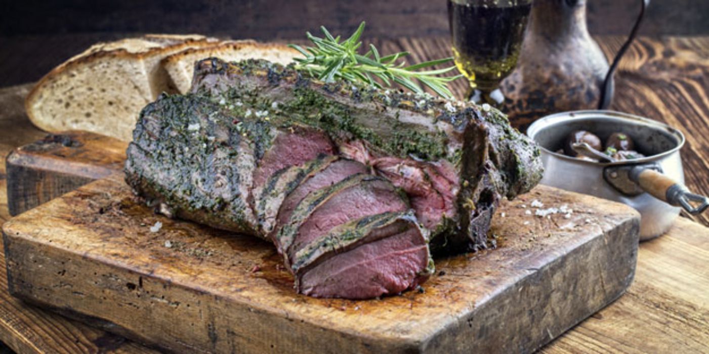 Wildfleisch kann krankmachende Parasiten enthalten.