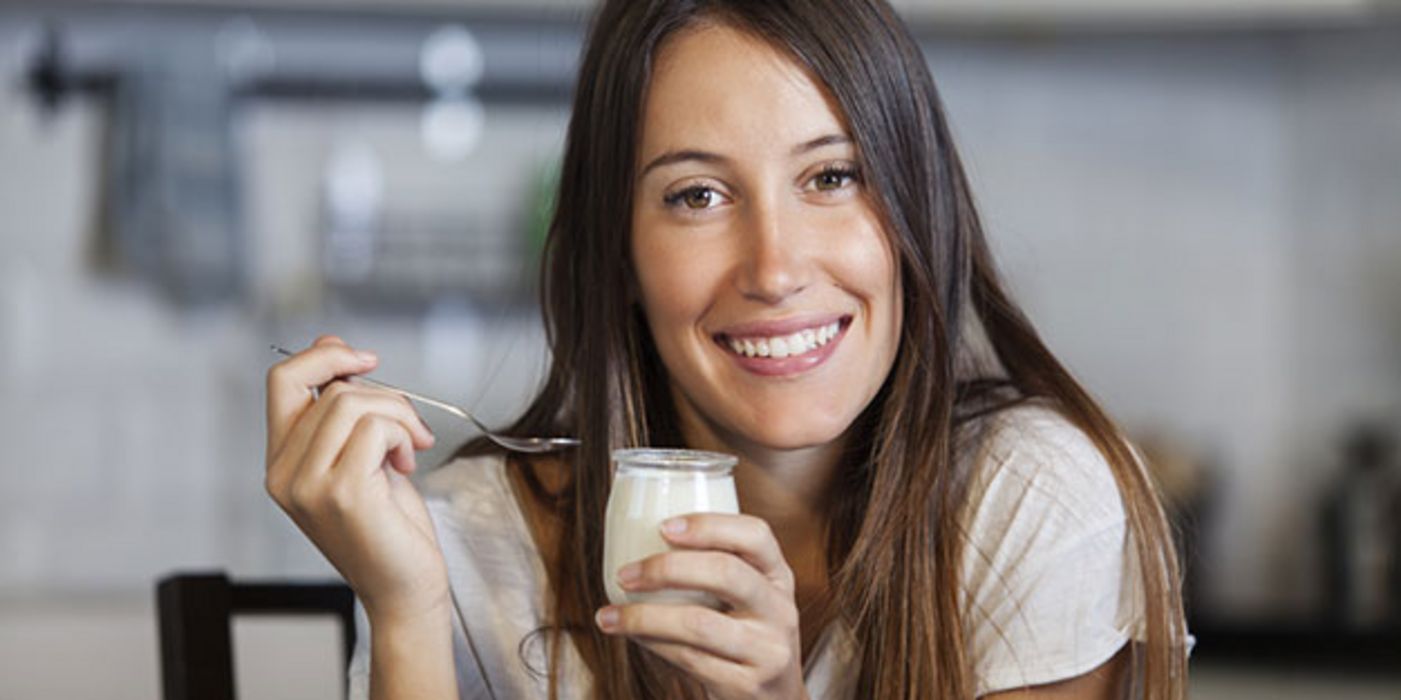 In vielen Milchprodukten sind noch lebendige probiotische Kulturen enthalten.