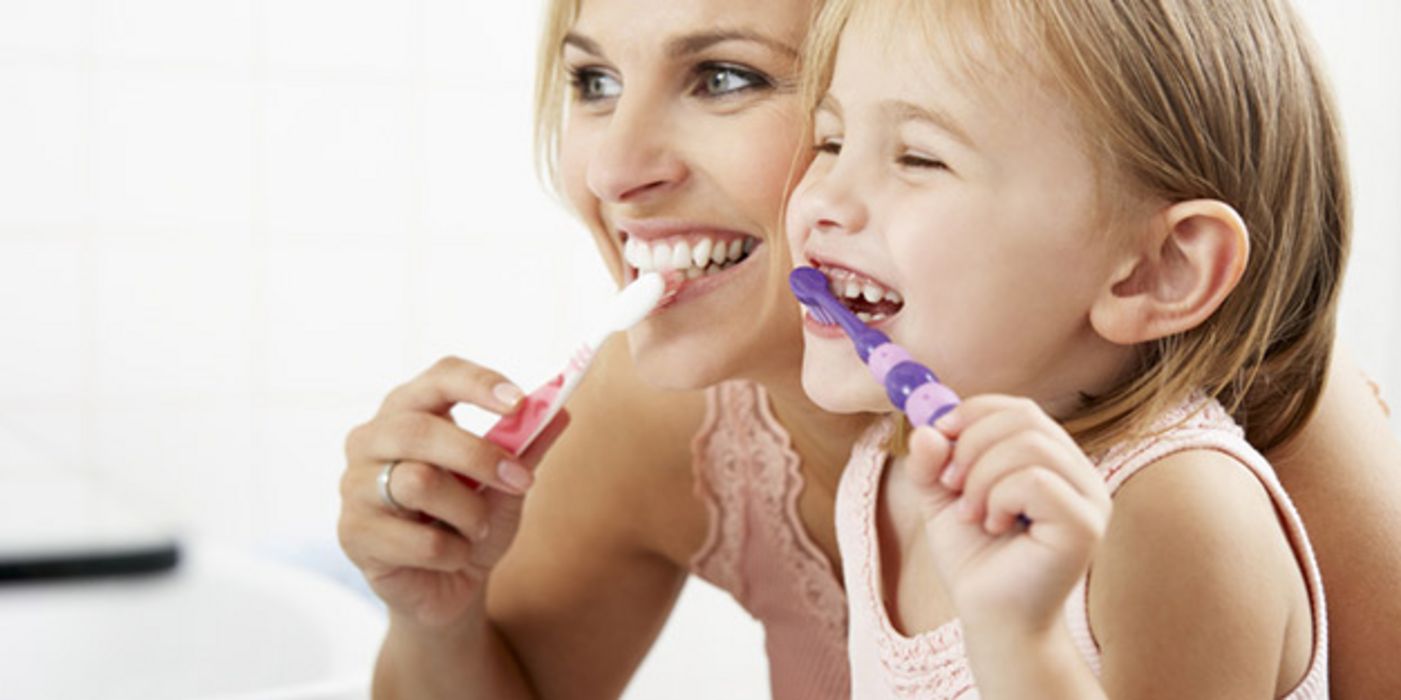 Mit diesen Tipps halten Sie Ihre Zähne gesund und schön.