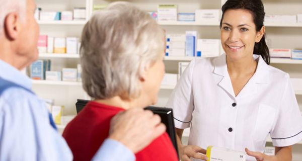 Die Deutsche Parkinson Vereinigung e.V. hat eine neue Kooperation mit der ABDA - Bundesvereinigung Deutscher Apotheker.