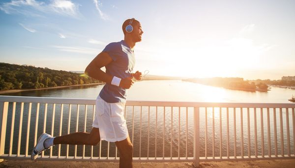 Sport bei Hitze: So lässt sich auch an heißen Tagen sicher trainieren