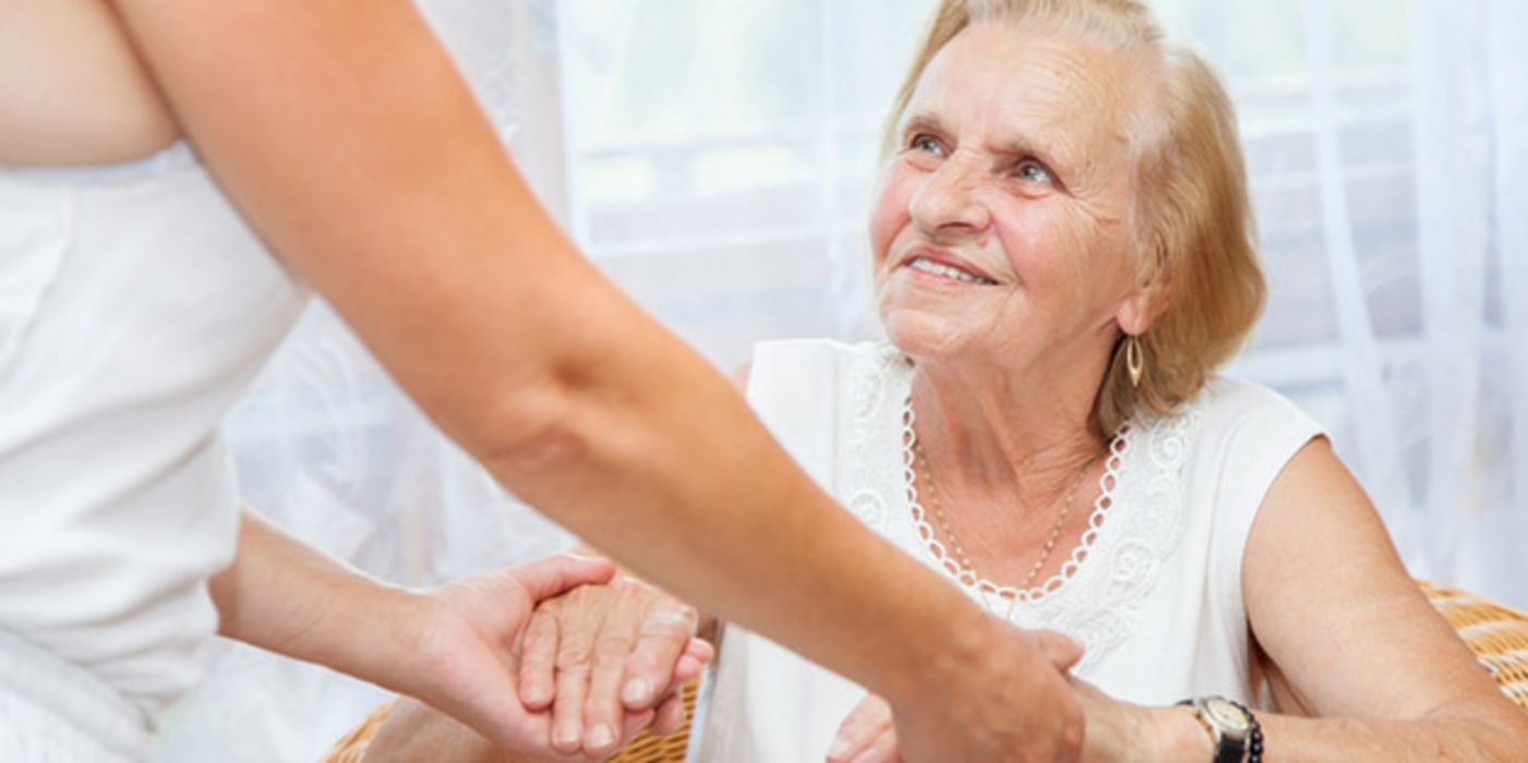 Ein Blutdrucksenker könnte bei Alzheimer gute Dienste leisten.