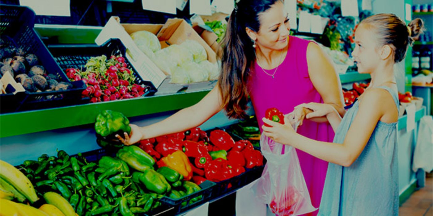 Eine Diät beeinflusst die Auswahl und dadurch bedingt auch die Kosten von Lebensmitteleinkäufen.