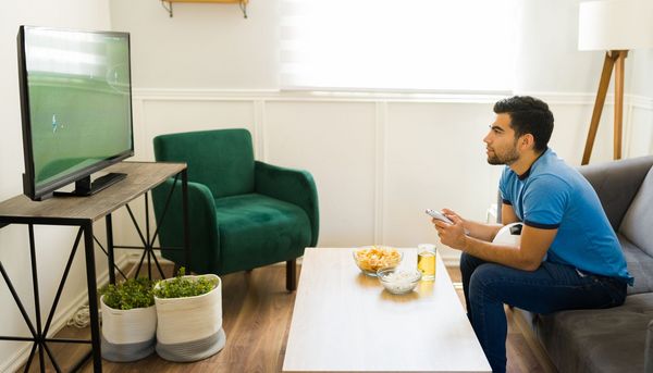 Junge Erwachsene: Viel Bildschirmzeit – schlechtere Blutwerte