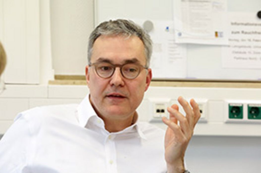 Professor Dr. Klaus Weckbecker, Direktor des Institutes für Hausarztmedizin der Universität Bonn.