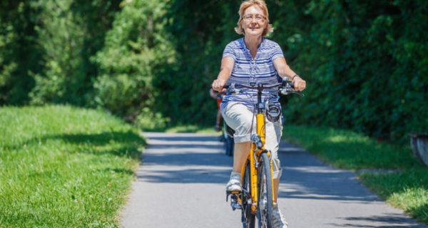 Wer Ausflüge oder Besorgungen in der Umgebung macht, kommt mit dem Fahrrad meist gut zurecht.