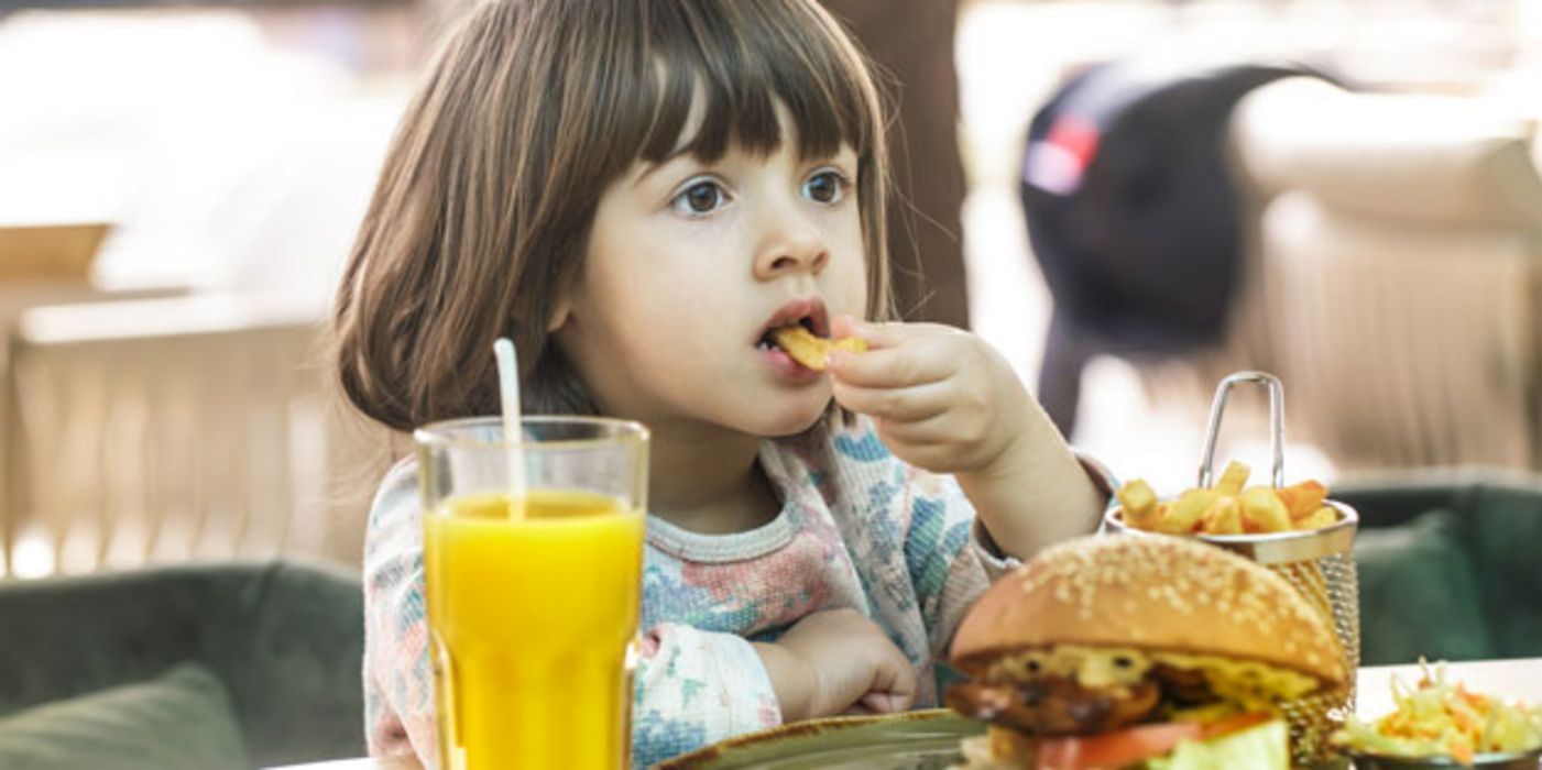 Fast Food könnte Nahrungsmittelallergien fördern.