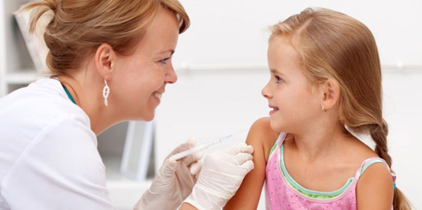 Unter Politikern wird immer wieder darüber diskutiert, ob eine Impfpflicht für Kinder sinnvoll ist oder nicht.