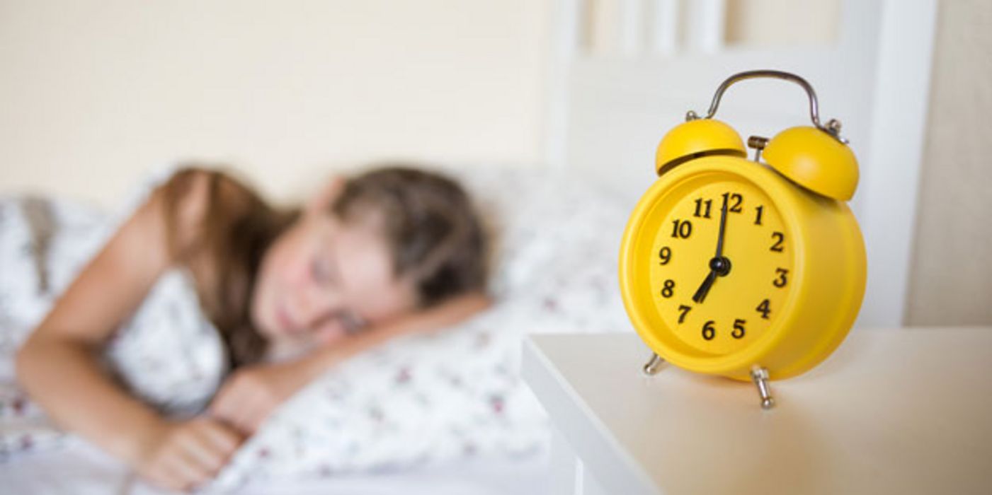 Gegen den Rhythmus: Wenn morgens der Wecker klingelt, sind viele Schüler noch nicht ausgeschlafen. 