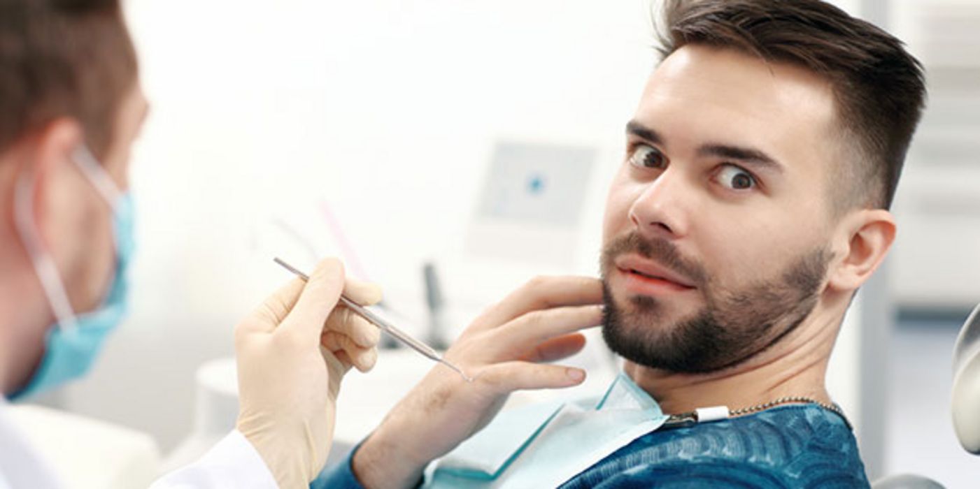 Wissenschaftler haben getestet, was gegen Zahnarzt-Angst hilft.