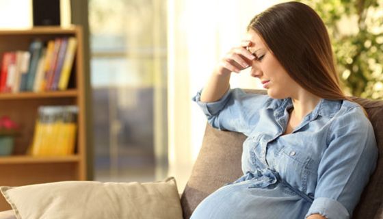 Viele schwangere Frauen verzichten aus Sorge um das Wohl ihres Kindes auf Arzneimittel.