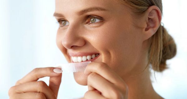 Zahnbleaching-Produkte schädigen das Dentin.