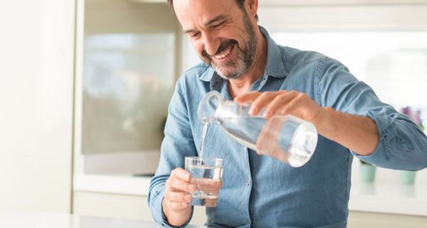 Patienten mit Nierensteinen brauchen kein spezielles Wasser.