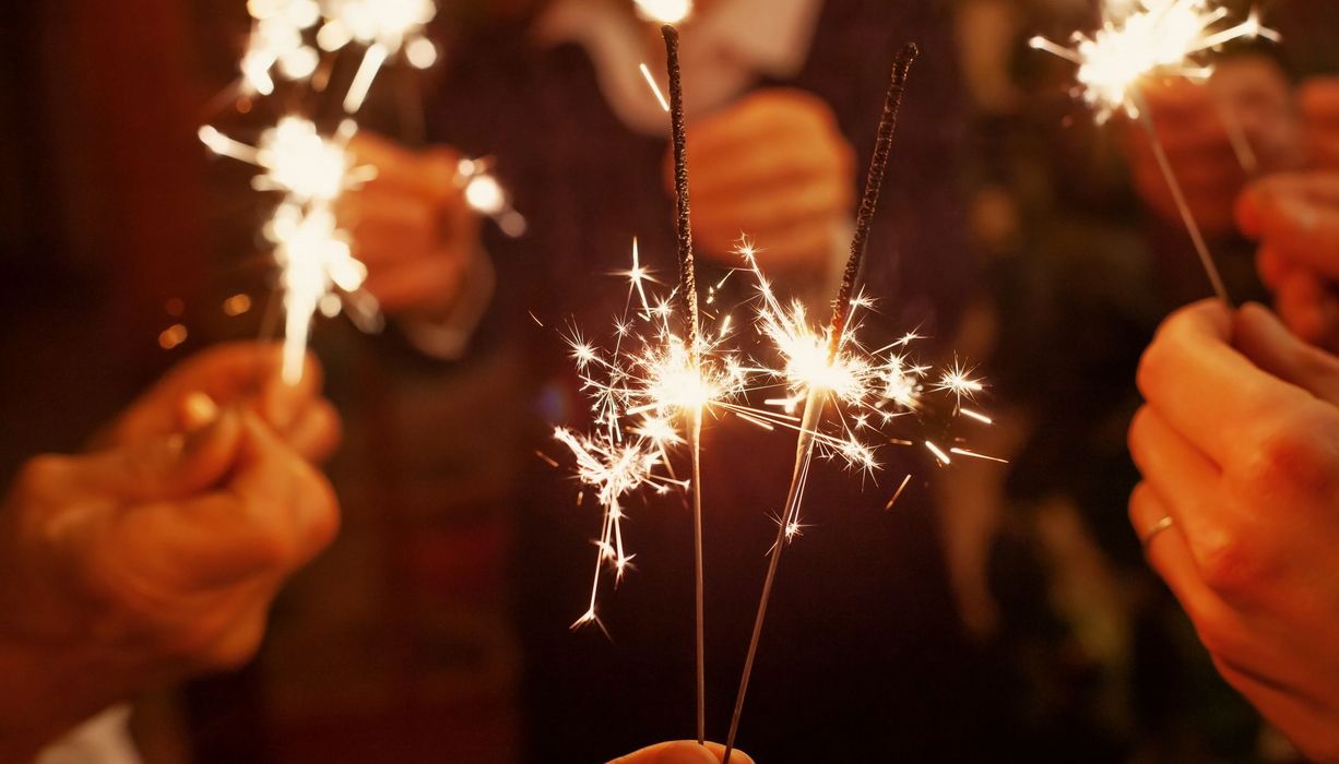 Silvester rakete feuerwerk Kindersicher Silvester feiern | aponet.de