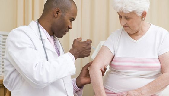 Krankenkassen müssen ab der kommenden Grippesaison den Vierfach-Impfstoff zahlen.