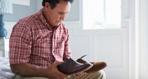 Senioren tragen häufig falsches Schuhwerk.