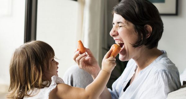 Die Farbe der Haut könnte einen Hinweis darauf geben, wie viel Obst und Gemüse eine Person isst.