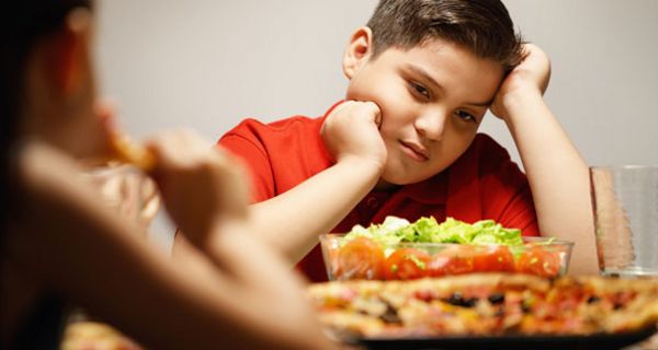 Dicke Kinder haben vor allem mit psychischen Problemen zu kämpfen.