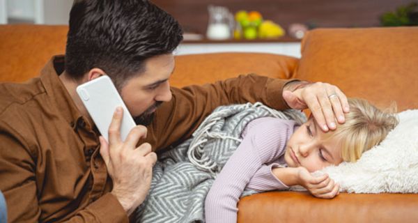 Viele Eltern meiden aus Angst vor einer Ansteckung mit dem Coroanvirus aktuell Arzttermine.