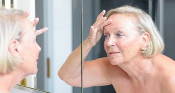 Forscher haben eine zweite Haut entwickelt, die für jugendliches Aussehen sorgen soll.