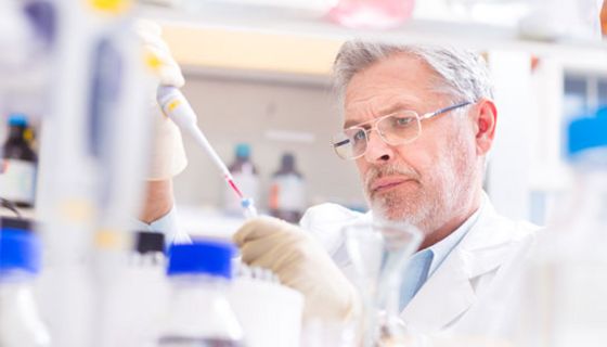 Noch ist eine Gentherapie für HIV in weiter Ferne, aber der Erfolg einer Stammzelltransplantation lässt hoffen.  
