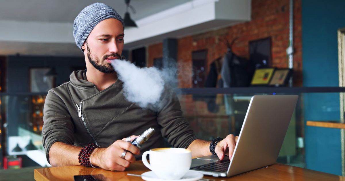 vape herz ELFBAR E-Zigarette E-Shisha 800 Züge mit 20mg Nikotin E-Liquid I Einweg Vape  Set