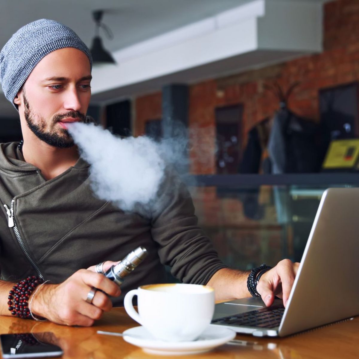 gibt es e-zigaretten ohne nikotin Nikotin: Auch E-Zigaretten, Vapes und Shishas schaden dem Herz