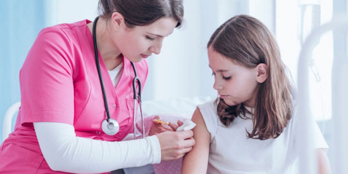 Eine HPV-Impfung kann viele Fälle von Gebärmutterhalskrebs verhindern.