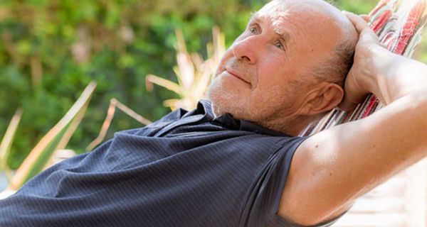 Mit Sonne auf der Haut klappt die Vitamin-D-Versorgung meist sehr gut.