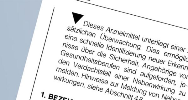 Ausschnitt aus Packungsbeilage mit schwarzen Dreieck am Textbeginn.