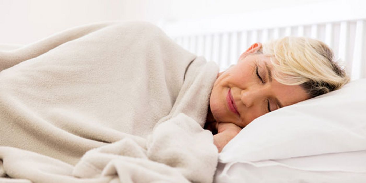 Eine Lichttherapie kann Schlafstörungen lindern.