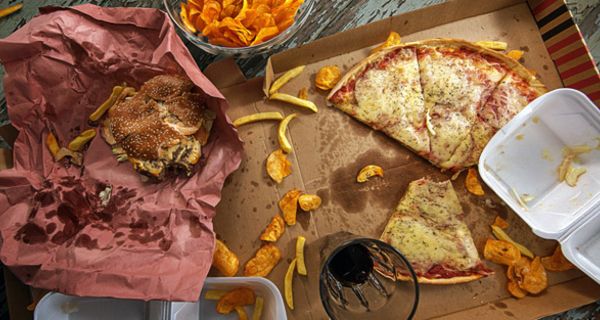 Essattacken sind typisch für die Binge-Eating-Störung.