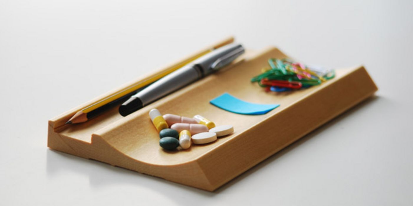 Tabletten auf dem Schreibtisch