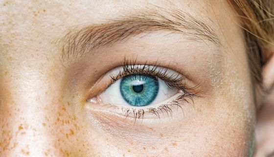 Trockene Augen treten vor allem im Winter auf.