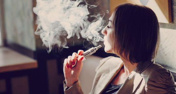 Experten warnen vor E-Zigaretten und den gesundheitlichen Gefahren.